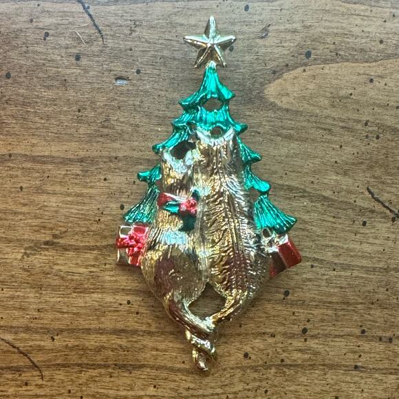 Vintage Cats Christmas Tree Brooch Pin Gold Tone Cat Lady Signed Holiday Jewelry - Picture 13 of 13